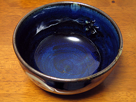 青い茶碗